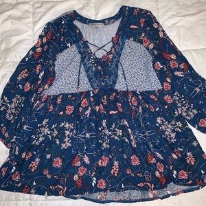 Lace Up Floral 3/4 Sleeve Top